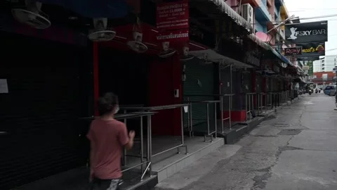 Pattaya Soy 6 six empty street covid pandemic pan Vidéo 158831748