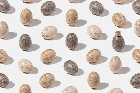 Pattern with decorated easter eggs on light gray background. Minimal concept. 스톡 사진