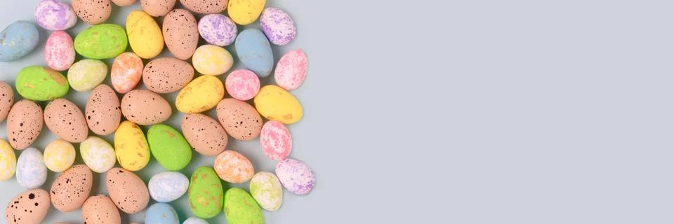 Pattern made of colorful easter eggs. Fotos de archivo