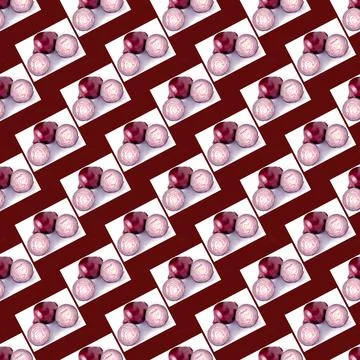 Pattern, natural purple bow, onion rings, isolated on red and white backgroun 스톡 일러스트