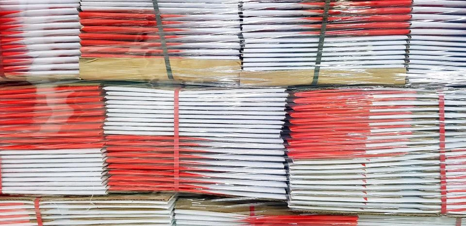 Pattern of red with white paper box for container parcel stacking Stock Photos