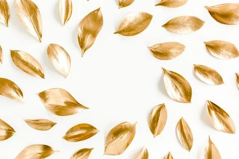 Pattern, texture with gold leaves isolated on white background. flat lay, top 스톡 사진