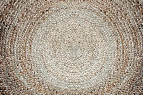 Pattern of weave mat, round wicker mat circle brown color background texture Foto stock