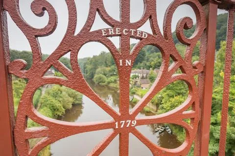 Patterned railings on the Iron Bridge 库存照片