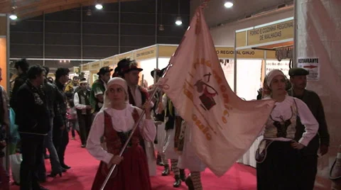 Pauliteiros enter - celtic stick dance Video stock 37489997