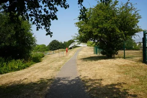 Paved Path To White Bridge On Dry Hill, Farndon, Nottinghamshire, England Stock Photos