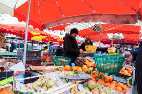 Pavilions with fruit. Foto stock