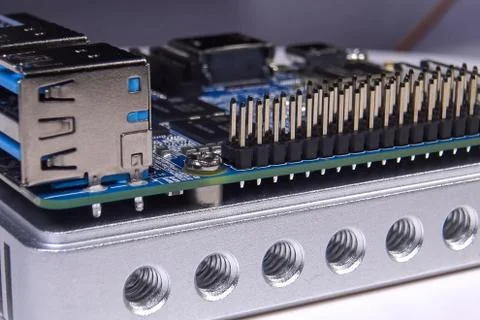 Pay mini computer with a processor and interface connectors. Min 스톡 사진