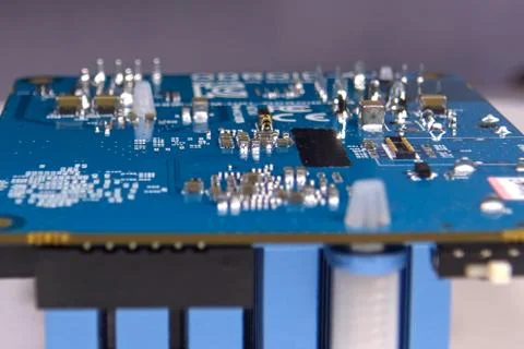 Pay mini computer with a processor and interface connectors. Miniature comput 스톡 사진