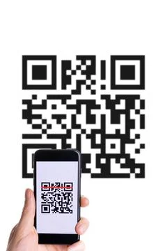 Pay qr code. Hand holding mobile smartphone screen for payment, online pay, s Foto stock
