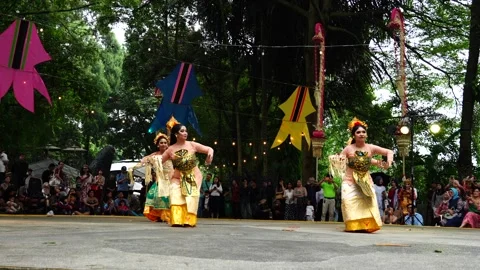 Payembrama dance Video stock 323834404