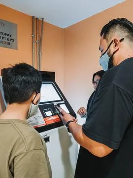 Paying for parking using QR Code in IOI City Mall. Modern technology. Stock-Fotos