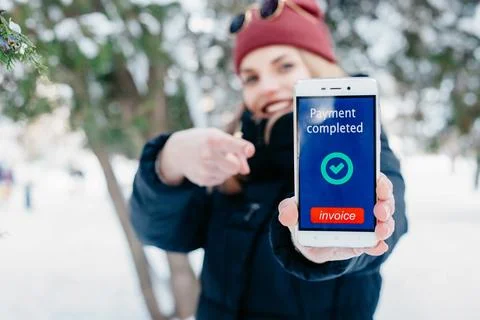 Payment completed message on a mobile phone screen Foto stock