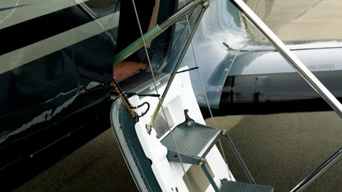 PC-12 Boarding — Door Opening / Stairs Video stock 321018670