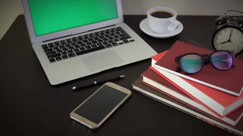 PC computer with coffee cub and notebook on table 库存影片 64912806