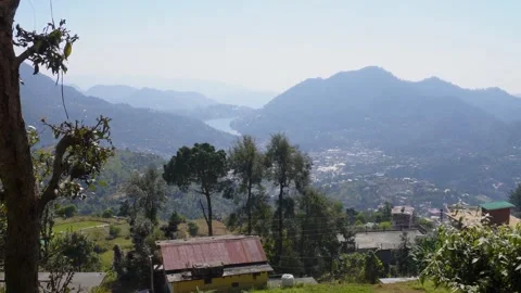 Peaceful Dawn by Himalayan River in India Vidéo 337622836