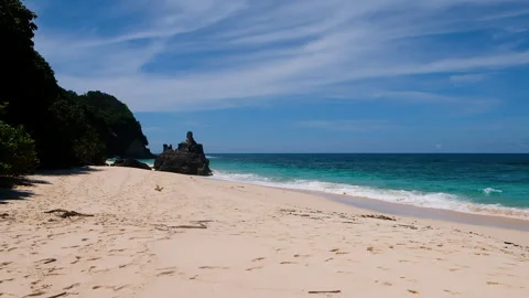 Peaceful empty tropical beach with turquoise ocean in Sumba, Indonesia 스톡 동영상 341876899