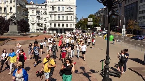 Peaceful march, protest march, parade, move - against political persecution. Stock Footage 137455597