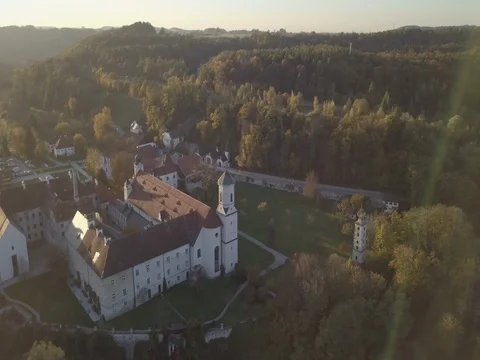 Peaceful Monastery Vídeo Stock 81976784