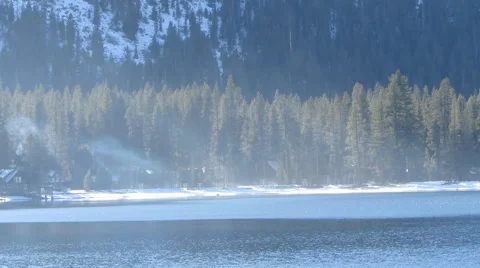 Peaceful Mountain Lake Stockbeeldmateriaal 45602249