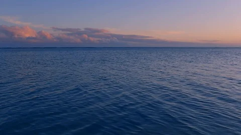 Peaceful ocean sunset Vídeo Stock 120151543
