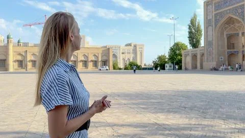 Peaceful Reflections at Hast Imam Complex in Tashkent 库存照片