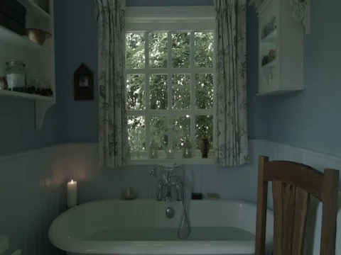 Peaceful rustic bathroom 스톡 동영상 77969675