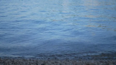 Peaceful soothing waves 動画素材 112799783