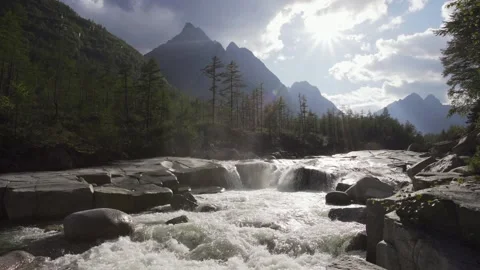 Peaceful view of the river in the mountains, exploring nature, crystal clear Video stock 141431788