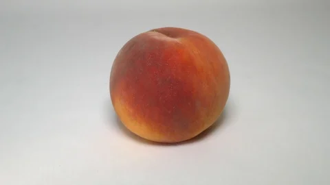 Peach inside_5 库存影片 115354071