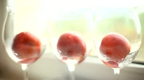 Peaches in water Vidéo 477218