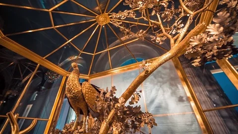 Peacock Clock And The Interior Of The Pavilion Hall Vídeos de archivo 73450518