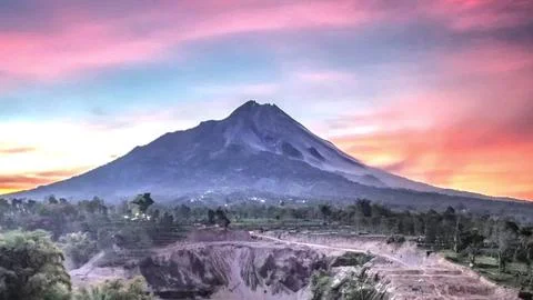 The Peak of Mount Merapi Foto stock