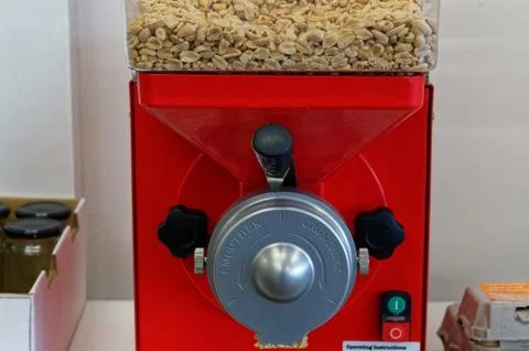 A peanut butter making machine 스톡 사진