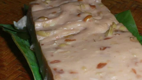 Peanut cake on plate Video stock 291282054