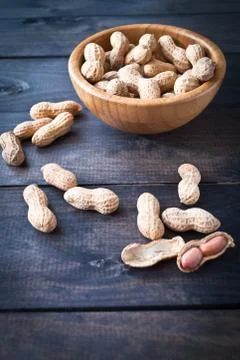Peanuts in bowl Stock Photos