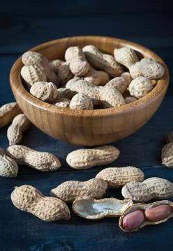 Peanuts in bowl Stock Photos