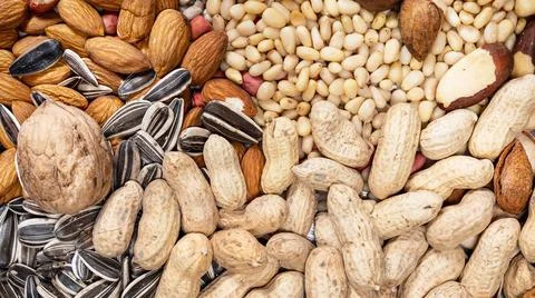 Peanuts pine nuts and other seeds and nuts Foto stock