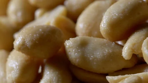 Peanuts rotating and zoom out Video stock 48140696