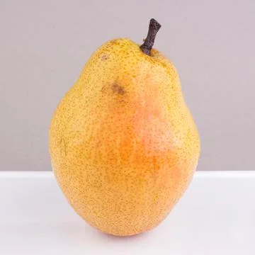 Pear on table Foto stock