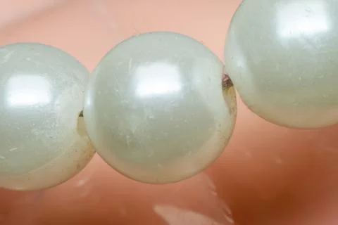 Pearl beads macro texture soft light 스톡 사진