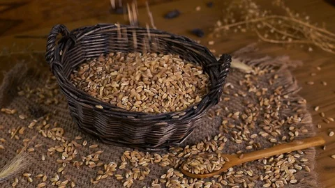 Pearl spelled Video stock 129311480