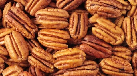  PECAN NUTS IN CLOSE UP TRACKING SHOT  Vidéo 62232855