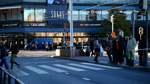 Pedestrian crossing Video stock 880117