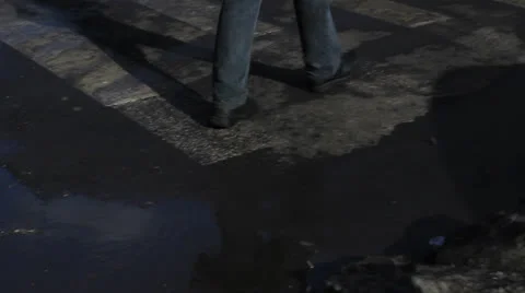 Pedestrian crossing the road 스톡 동영상 24241722