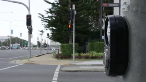 Pedestrian Traffic Crossing Button in Broadbeach 스톡 동영상 91882763