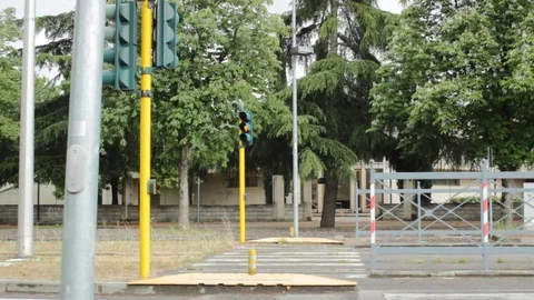 Pedestrian traffic light pan Stock Footage 75313185