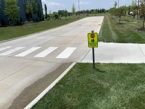 Pedestrian x-ing Фото