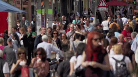 Pedestrian zone in the city Video stock 22678440