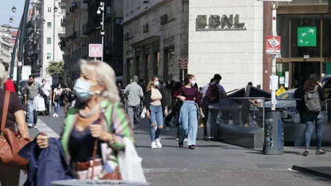 PEDESTRIANS IN CENTRAL NAPLES Stock Footage 142640628